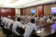 聆听员工声音 凝聚发展合力|18LUCK集团召开总裁与员工交流座谈会